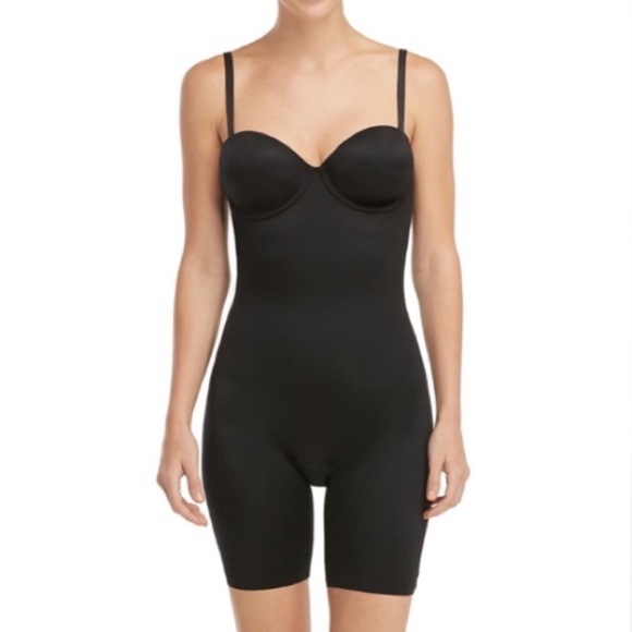 SPANX Suit Your Fancy Convertible Strap Bodysuit! Retail $148. - Picture 8 of 8